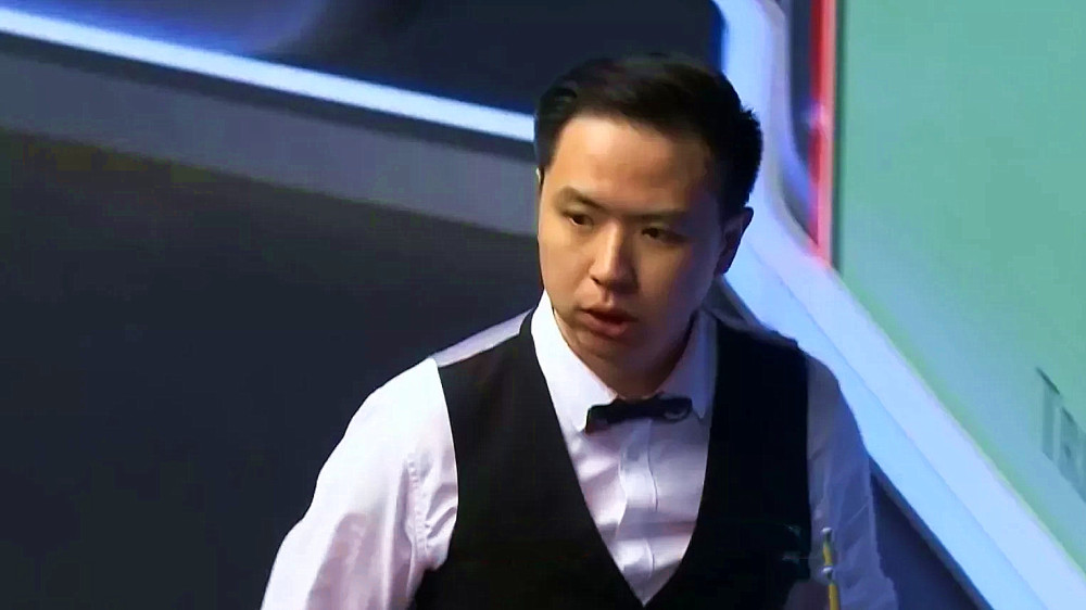 前锋两个关 前锋两个关