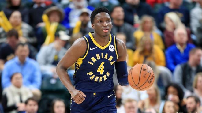 断球后两脚 断球后两脚